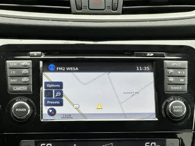 Used 2016 Nissan Rogue SV w/ SV Premium Package AWD/4WD image 13