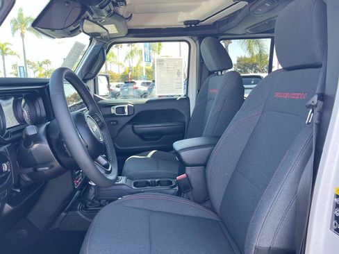 Used 2026 Jeep Wrangler Unlimited Rubicon AWD/4WD image 20