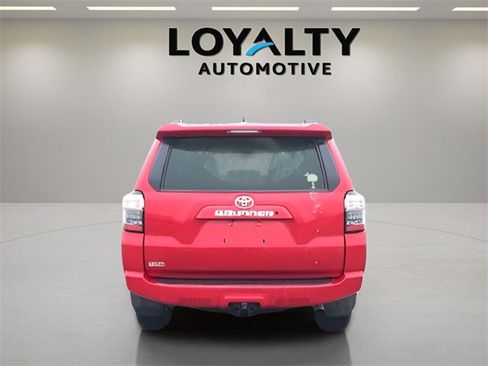 Used 2020 Toyota 4Runner SR5 image 4