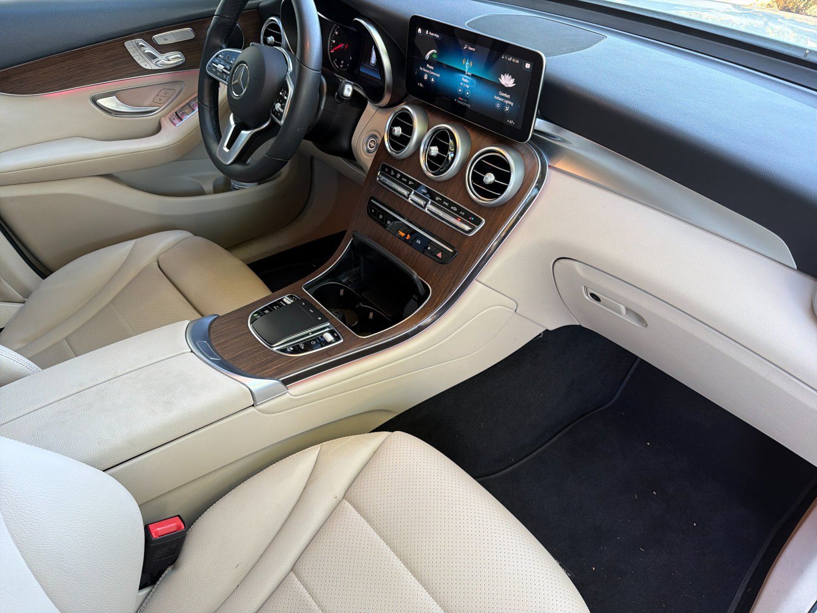 Used 2022 Mercedes-Benz GLC 300 4MATIC image 12