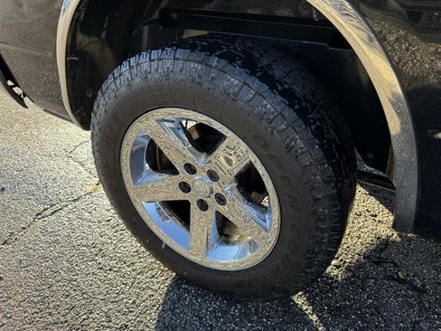 Used 2011 RAM 1500 Sport w/ Remote Start & Security Group image 14
