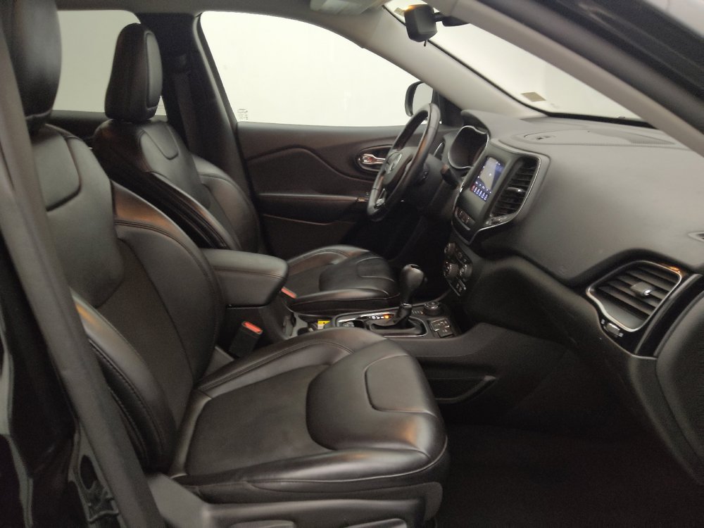 Used 2021 Jeep Cherokee Latitude Plus AWD/4WD image 21