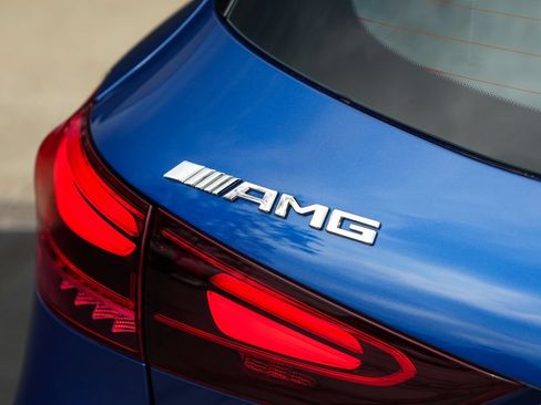 Used 2024 Mercedes-Benz GLA 35 AMG 4MATIC image 18