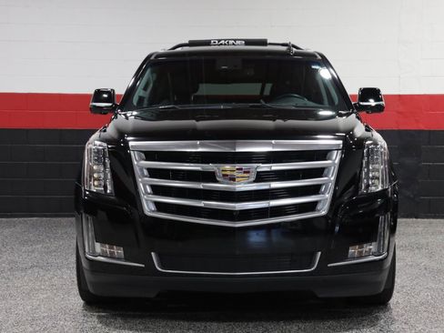 Used 2016 Cadillac Escalade ESV Luxury image 11