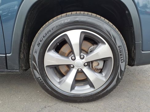 Used 2020 Jeep Cherokee Limited w/ Luxury Group image 9