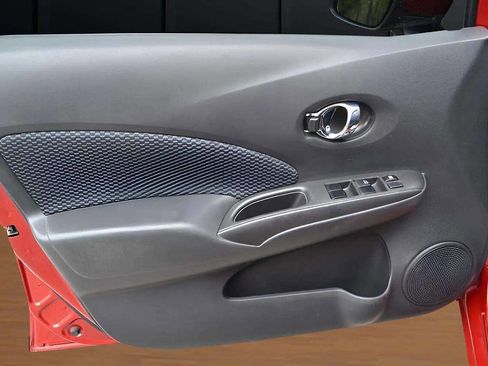 Used 2015 Nissan Versa Note SV w/ SV Convenience Package image 29