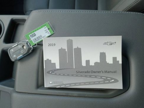 Used 2019 Chevrolet Silverado 1500 LTZ image 23