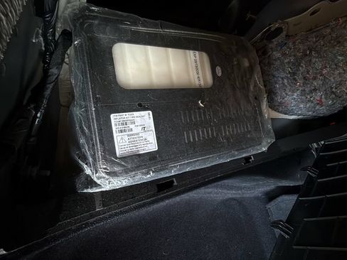 Used 2025 Chrysler Pacifica Select FWD image 19