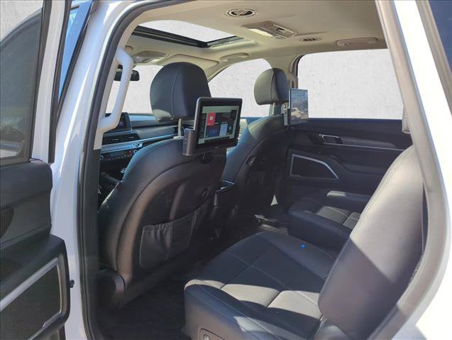 Used 2022 Kia Telluride EX w/ EX Premium Package FWD image 18