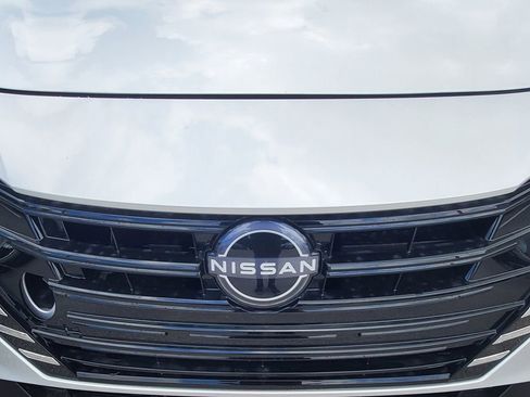 New 2025 Nissan Versa SV image 11