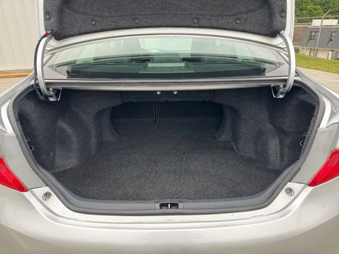 Used 2014 Toyota Camry SE FWD image 19