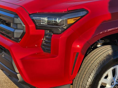 New 2026 Toyota Tacoma SR image 9