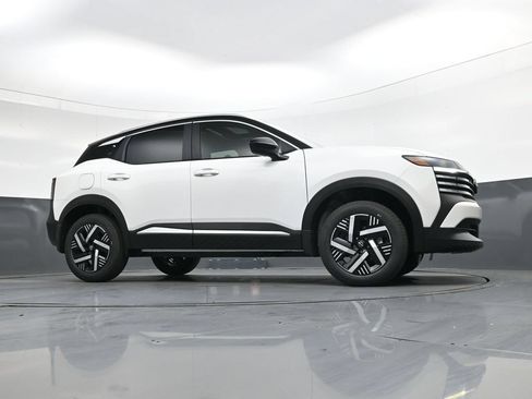 Certified 2026 Nissan Kicks SV w/ SV Premium Package FWD image 41