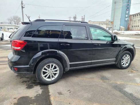 Used 2017 Dodge Journey SXT w/ Comfort/Convenience Group image 6
