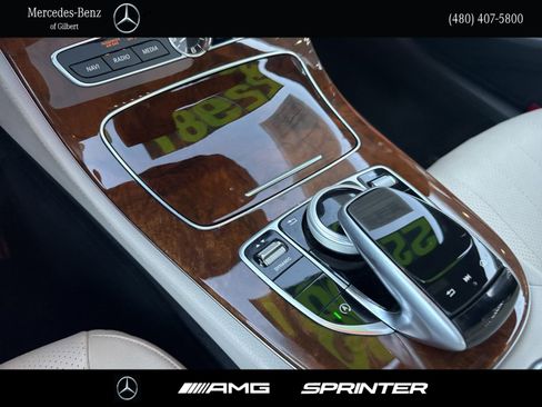 Used 2019 Mercedes-Benz E 300 4MATIC image 23