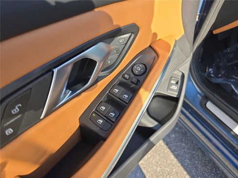 Certified 2025 BMW 330i xDrive 330i xDrive w/ Premium Package image 19