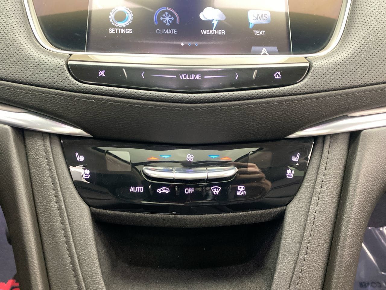 Used 2019 Cadillac XT5 Premium Luxury AWD/4WD image 22