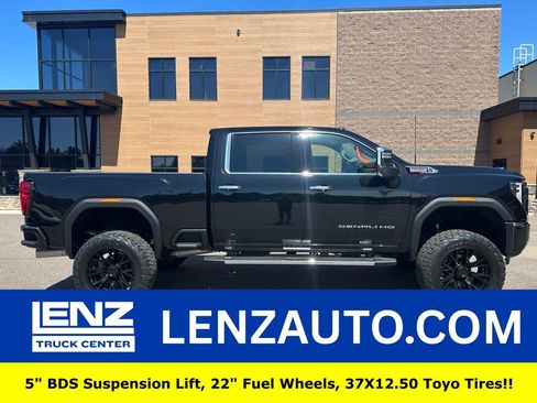 Used 2024 GMC Sierra 2500 Denali w/ Denali Reserve Package AWD/4WD image 1