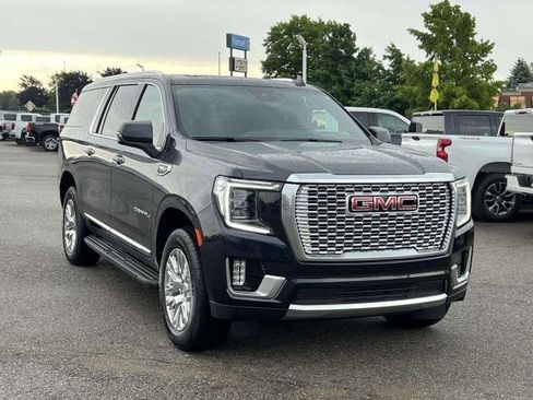 Used 2024 GMC Yukon XL Denali w/ LPO, Floor Liner Package image 4