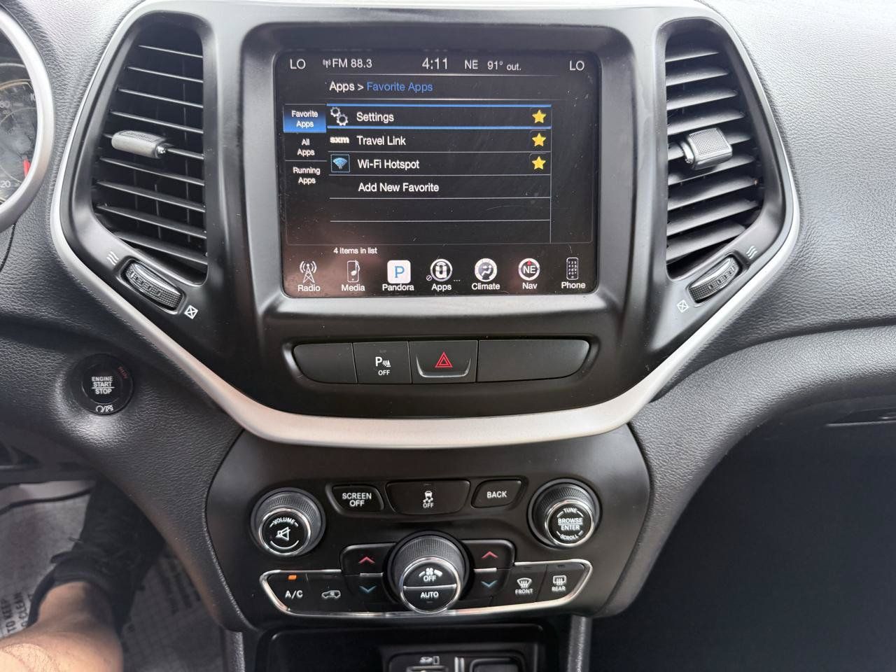 Used 2016 Jeep Cherokee Limited FWD image 16