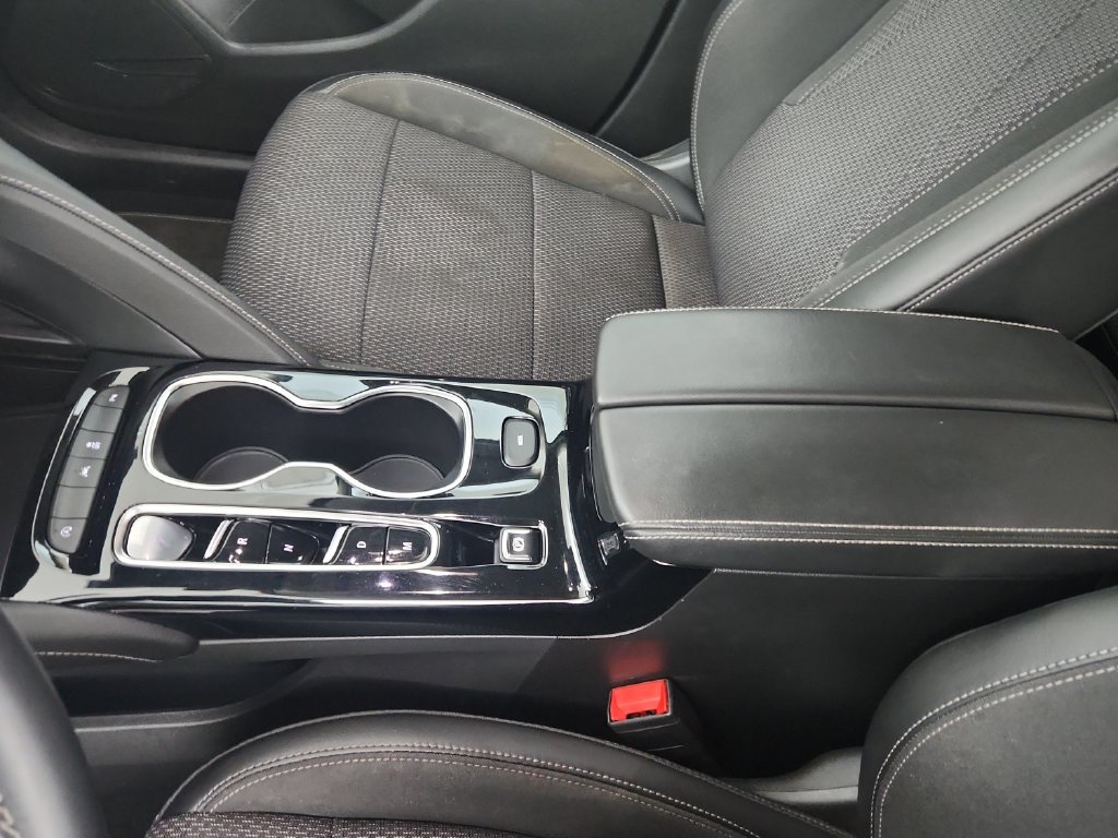 Used 2022 Buick Envision Preferred w/ Safety Package FWD image 31
