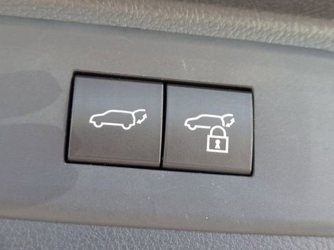 Used 2024 Toyota Grand Highlander AWD Hybrid image 13