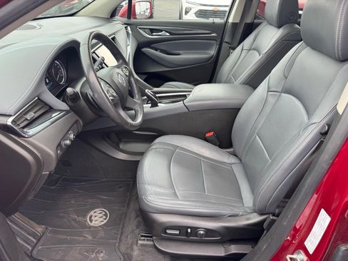 Used 2019 Buick Enclave Essence image 6