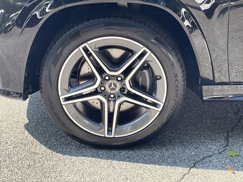 Certified 2024 Mercedes-Benz GLS 450 4MATIC image 17