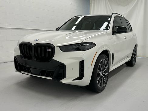 Used 2024 BMW X5 M60i image 4