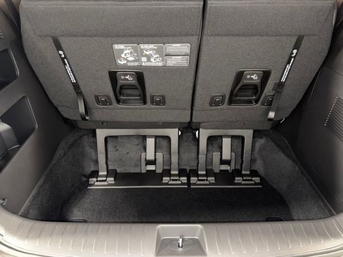 New 2026 Kia Carnival image 29