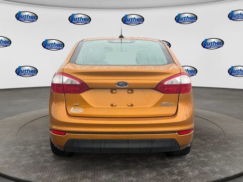 Used 2016 Ford Fiesta SE w/ Cold Weather Package FWD image 4