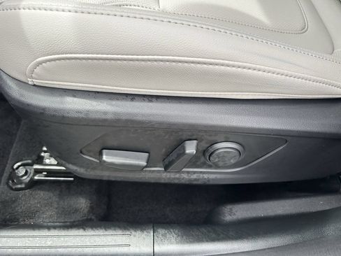 Certified 2024 Hyundai Tucson SEL w/ Convenience Package FWD image 25