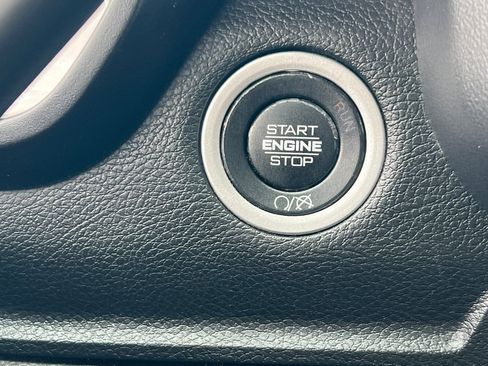 Used 2022 RAM 2500 Big Horn w/ Cold Weather Group image 18