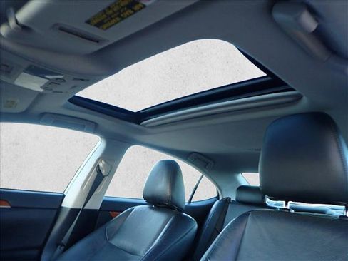 Used 2013 Lexus ES 300h Hybrid image 10