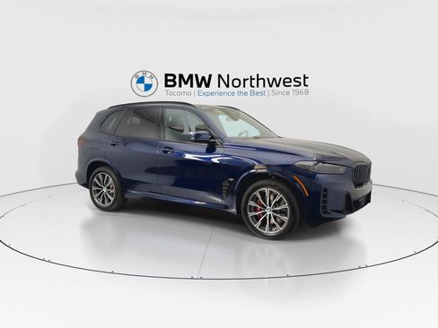 New 2026 BMW X5 xDrive40i w/ M Sport Package AWD/4WD image 6