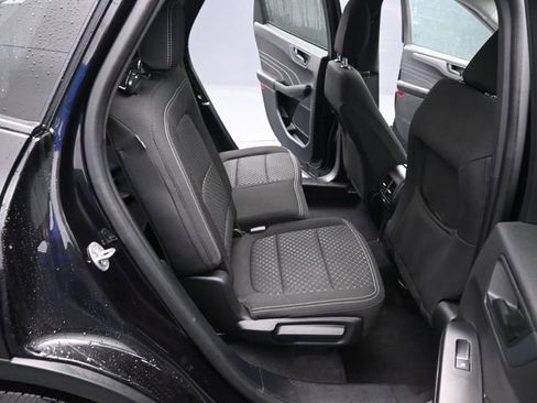 Used 2023 Ford Escape Active image 17