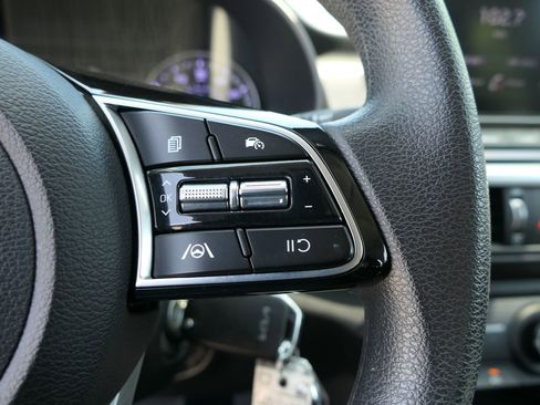 Used 2023 Kia Forte LXS FWD image 15