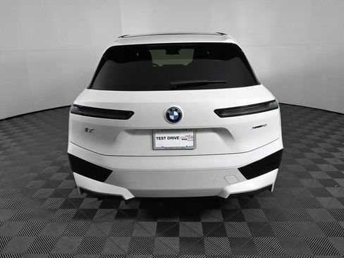 Used 2022 BMW iX xDrive50 w/ Sport Package image 28