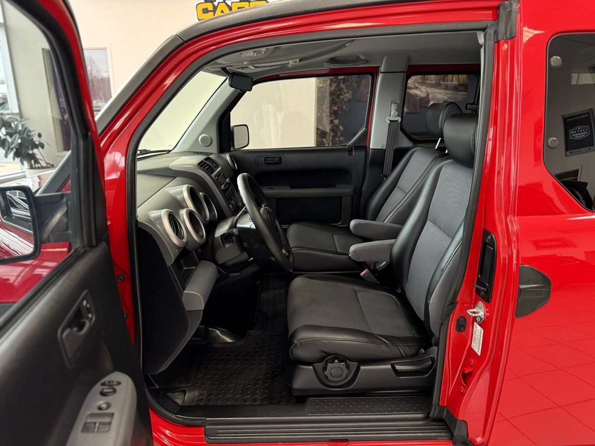 Used 2005 Honda Element EX image 10