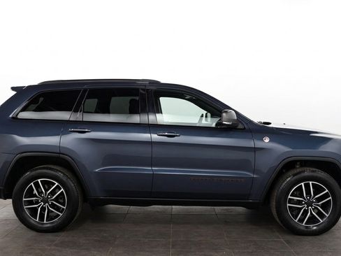 Used 2020 Jeep Grand Cherokee Trailhawk AWD/4WD image 18