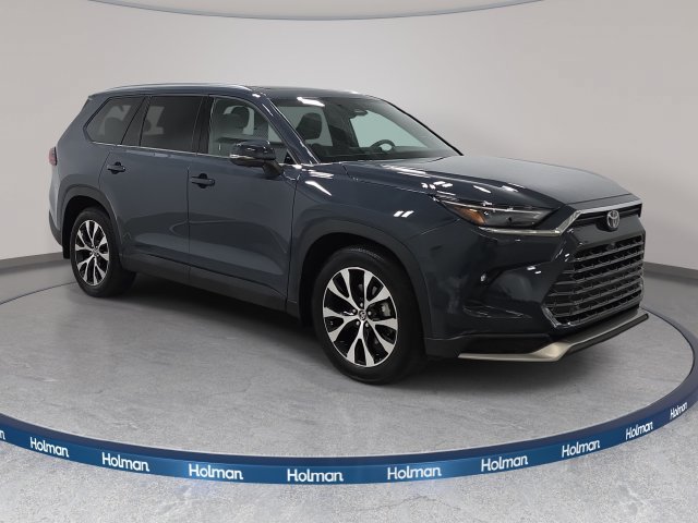 Certified 2025 Toyota Grand Highlander AWD Hybrid image 3