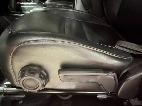 Used 2022 Jeep Wrangler Unlimited Rubicon image 24