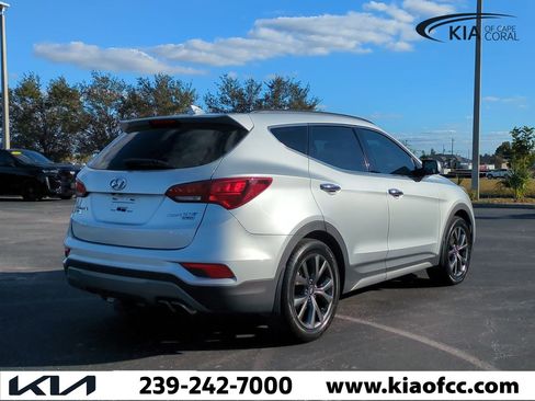 Used 2017 Hyundai Santa Fe Sport image 5