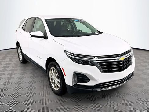 Used 2022 Chevrolet Equinox LT image 3