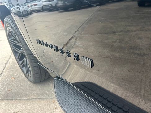 Used 2022 Jeep Wagoneer Series III image 29