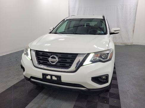 Used 2017 Nissan Pathfinder SV AWD/4WD image 15