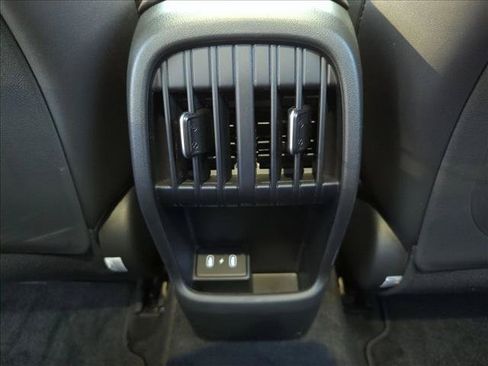 Used 2024 Hyundai Kona Limited FWD image 17