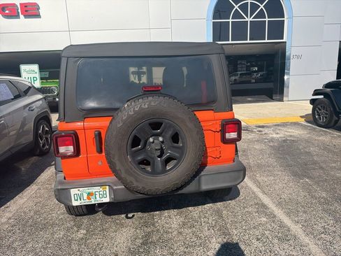 Used 2018 Jeep Wrangler Sport image 6