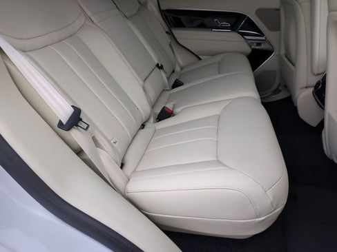 New 2026 Land Rover Range Rover SE AWD/4WD image 17