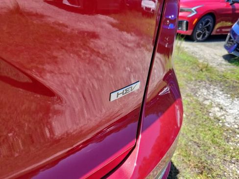 New 2026 Kia Niro EX FWD image 5